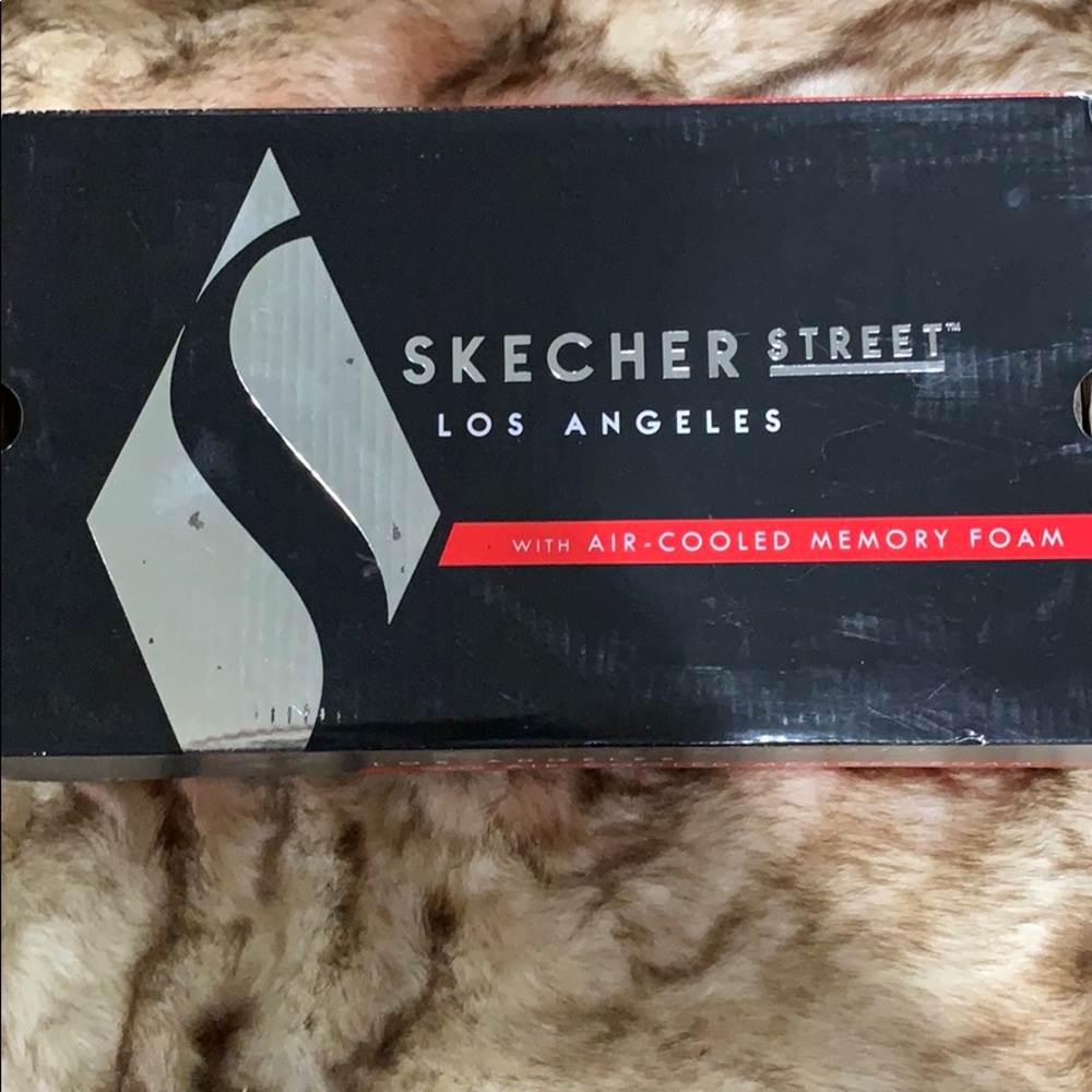 Skechers Glitzzy Gal women’s shoes